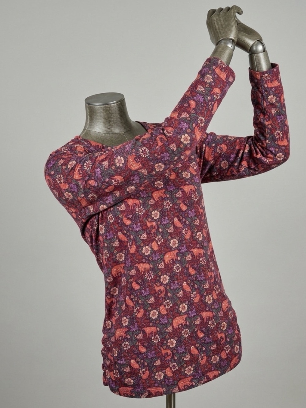 Sundance Long Sleeve Floral & Animal Print Tee Burgundy Novelty Size Medium